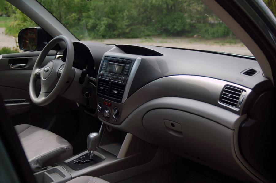  Subaru Forester 2.5 X Premium 2009 года  (фото 21 из 38)